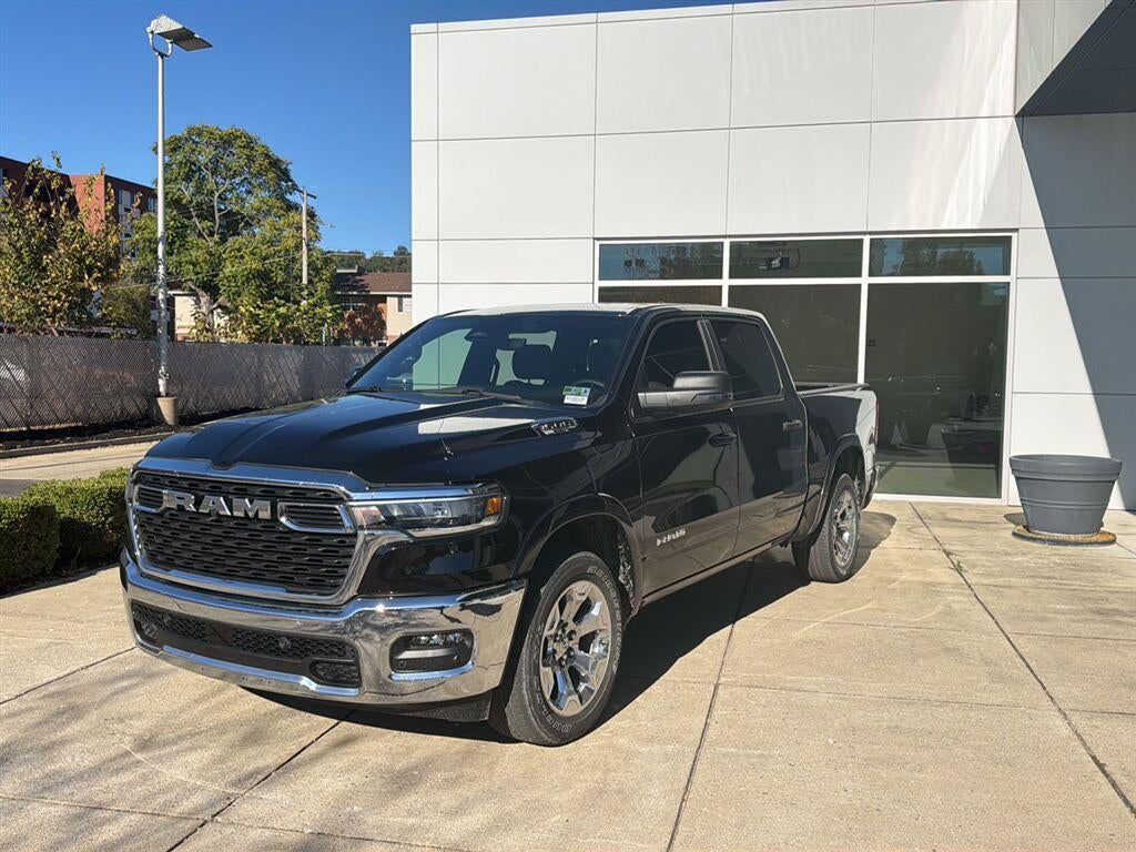 2025 RAM 1500 Big Horn Crew Cab 4x4 5'7" Box