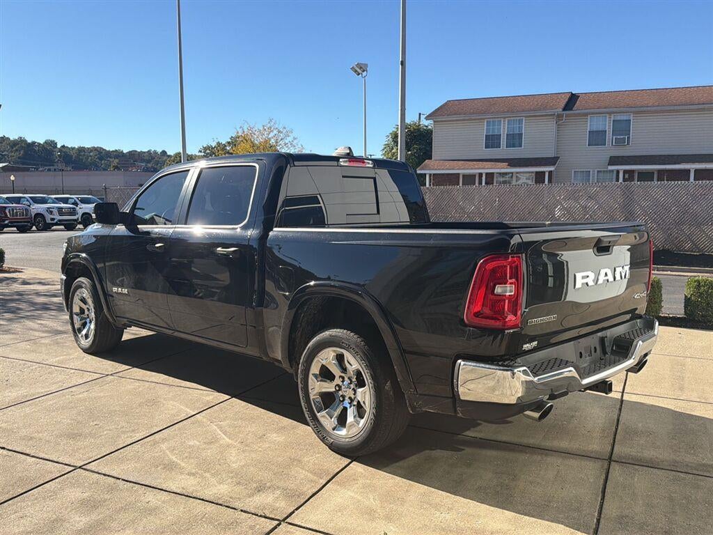 2025 RAM 1500 Big Horn Crew Cab 4x4 5'7" Box