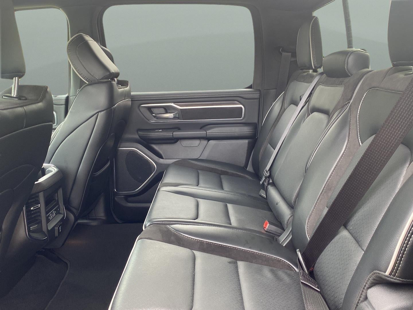 2026 RAM 1500 Laramie Crew Cab 4x4 5'7" Box