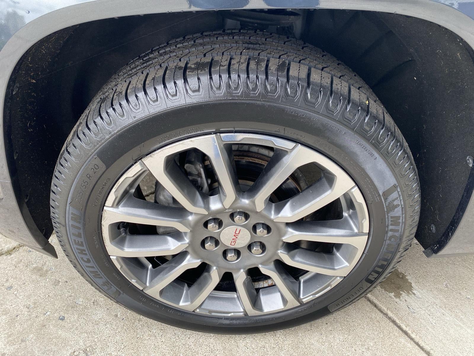 2021 GMC Acadia Denali