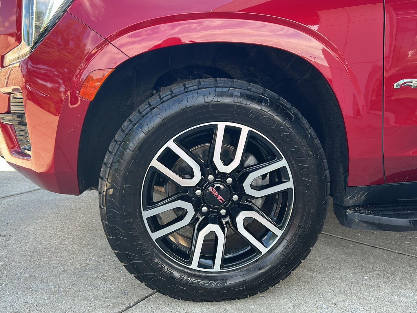 2024 GMC Yukon AT4
