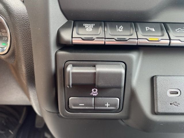 2025 GMC Sierra 2500 HD Pro