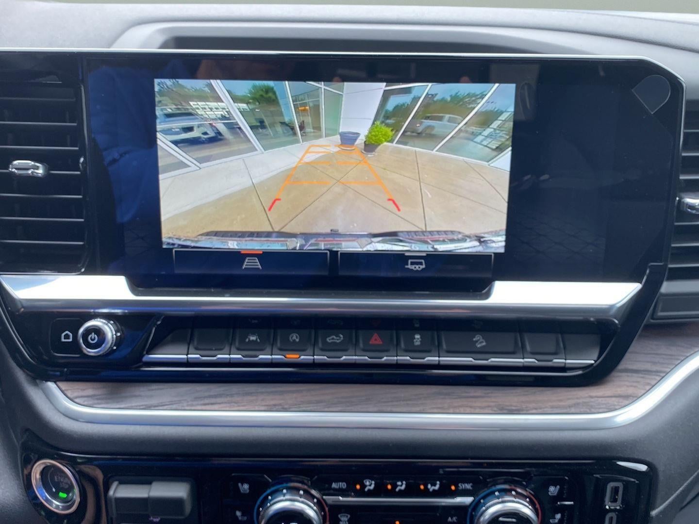 2026 GMC Sierra 1500 SLT - Photo 14