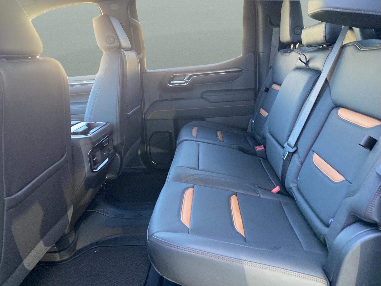 2026 GMC Sierra 1500 AT4 - Photo 10