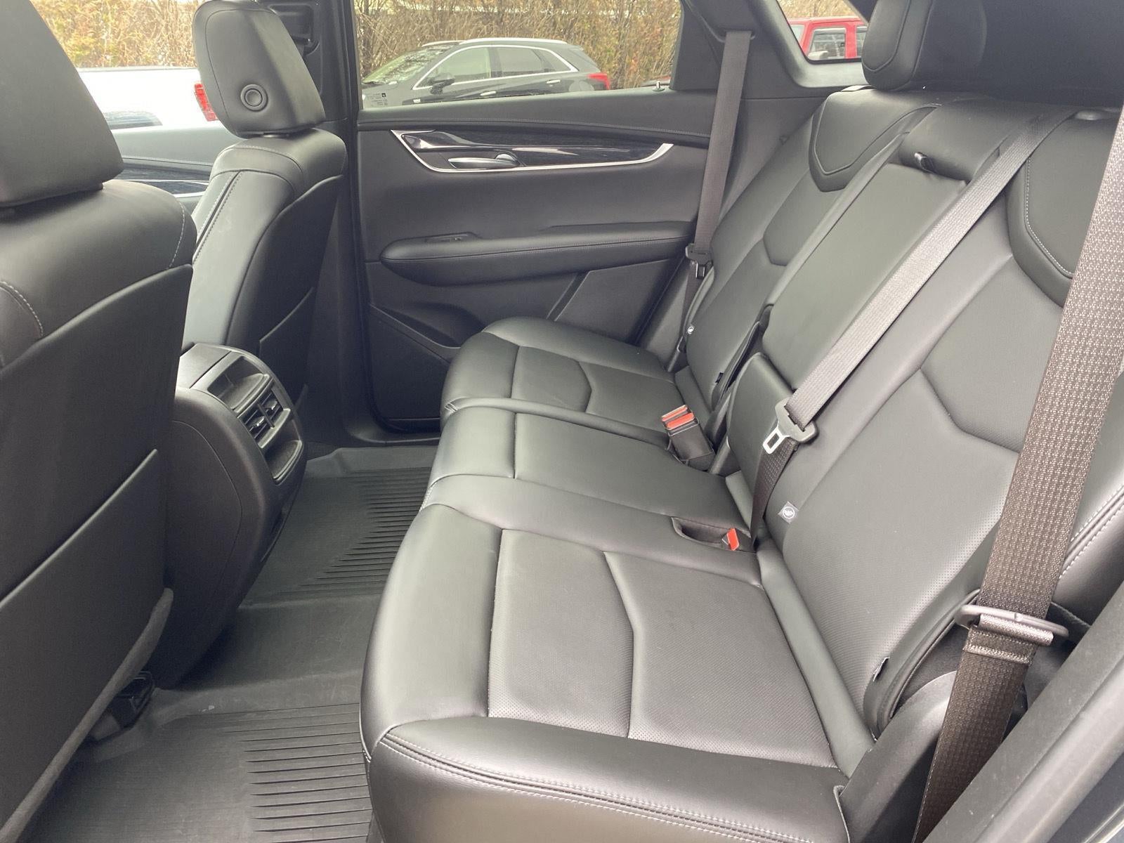 2022 Cadillac XT5 Premium Luxury