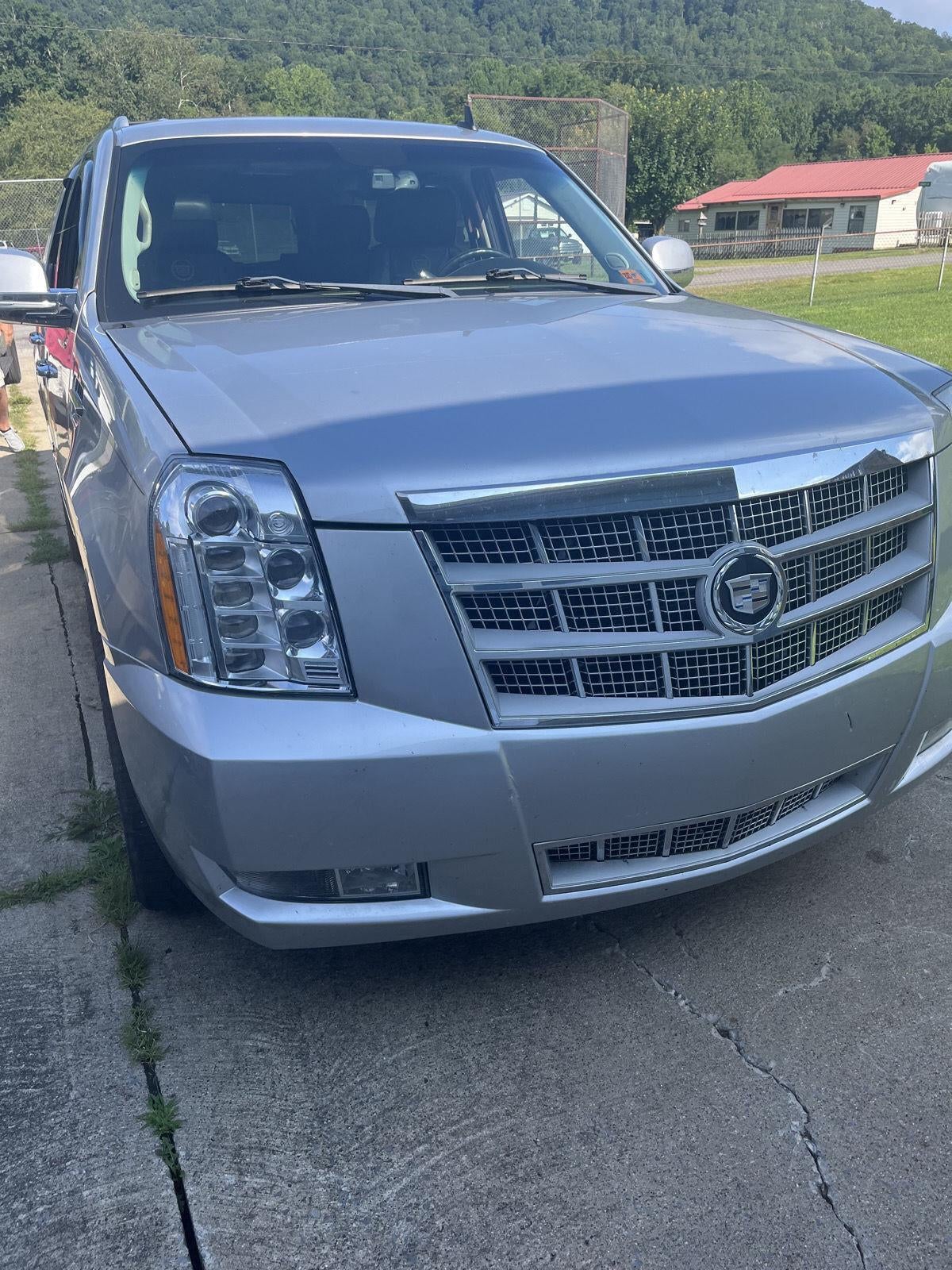 2012 Cadillac Escalade Platinum Edition