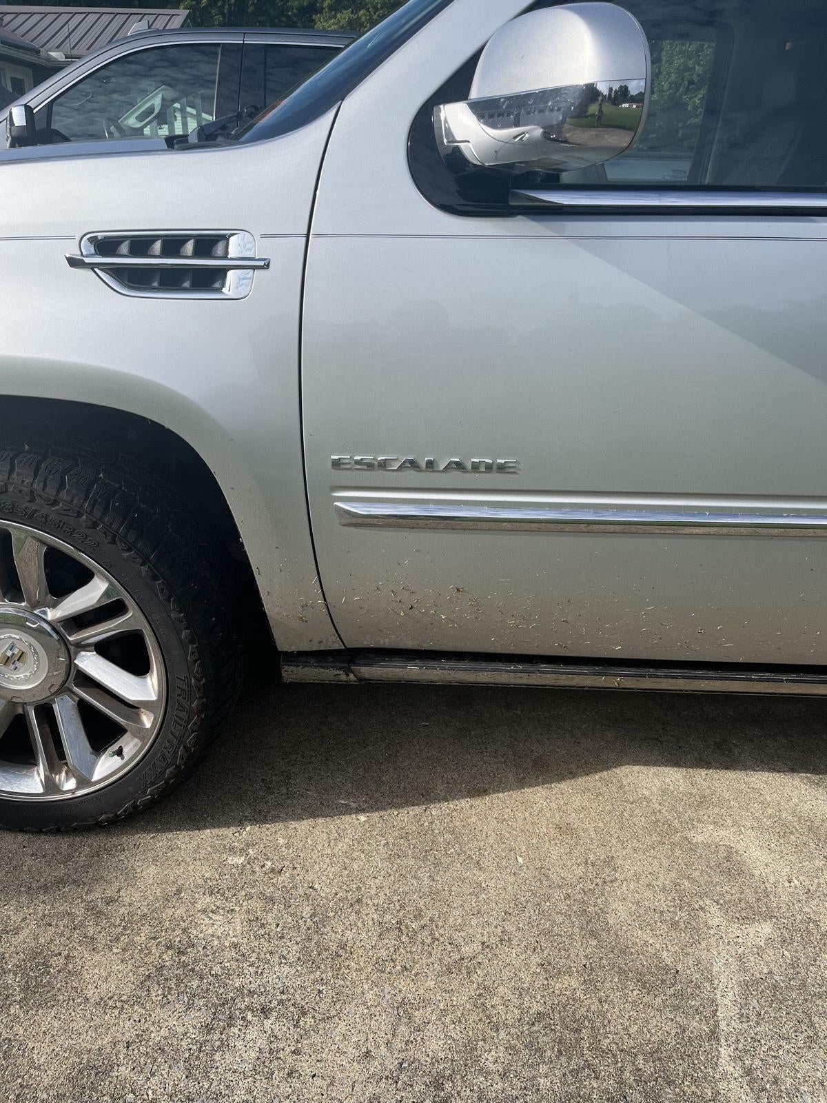 2012 Cadillac Escalade Platinum Edition