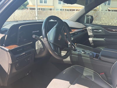 2024 Cadillac Escalade ESV Premium Luxury