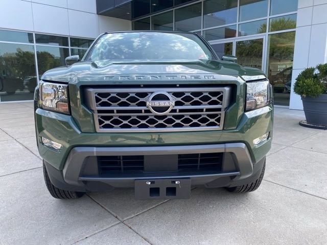 2024 Nissan Frontier SV
