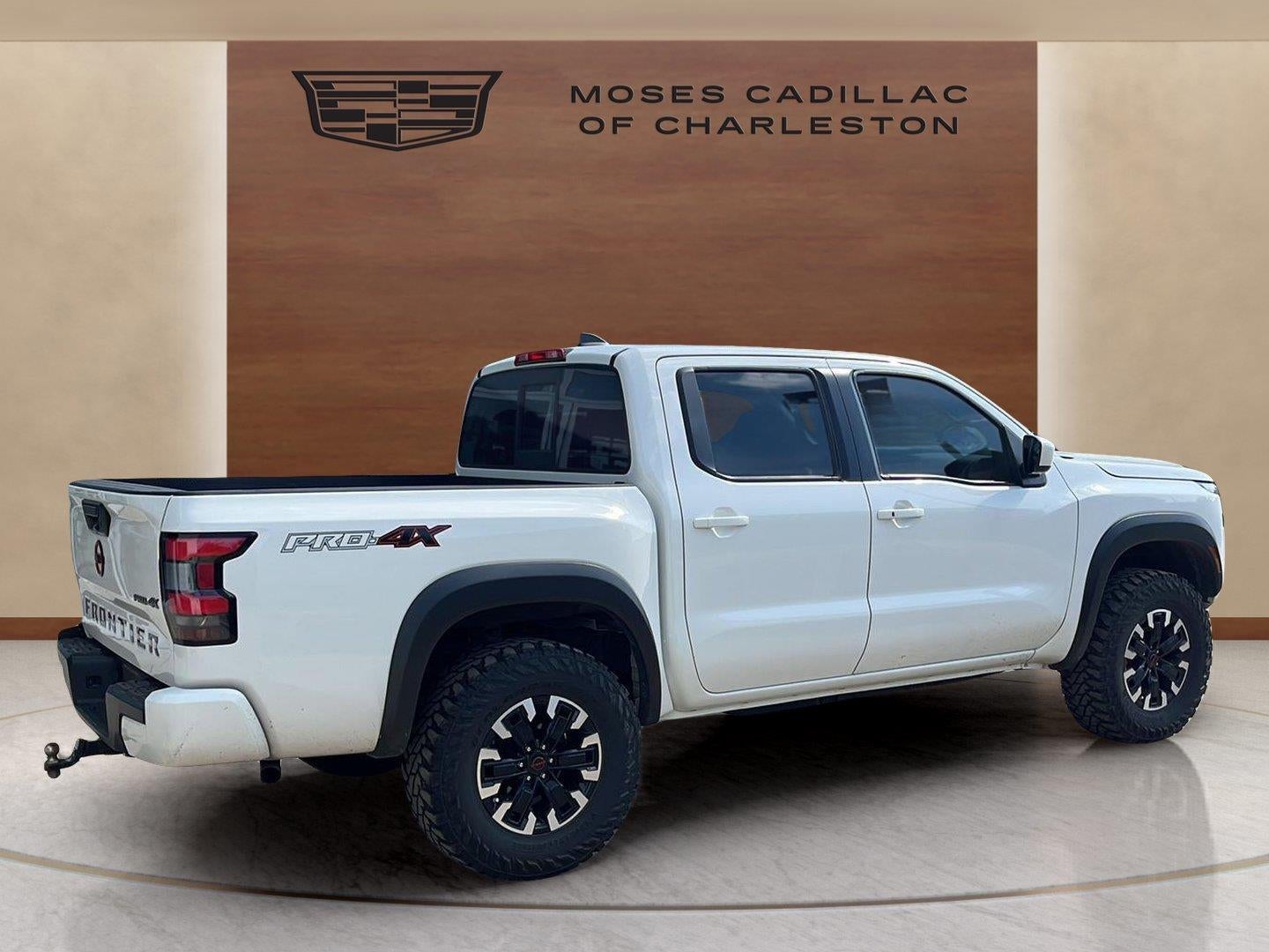 2022 Nissan Frontier Crew Cab PRO-4X 4x4