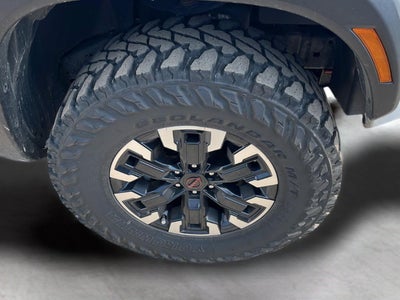 2022 Nissan Frontier Crew Cab PRO-4X 4x4
