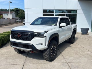2022 Nissan Frontier Crew Cab PRO-4X 4x4