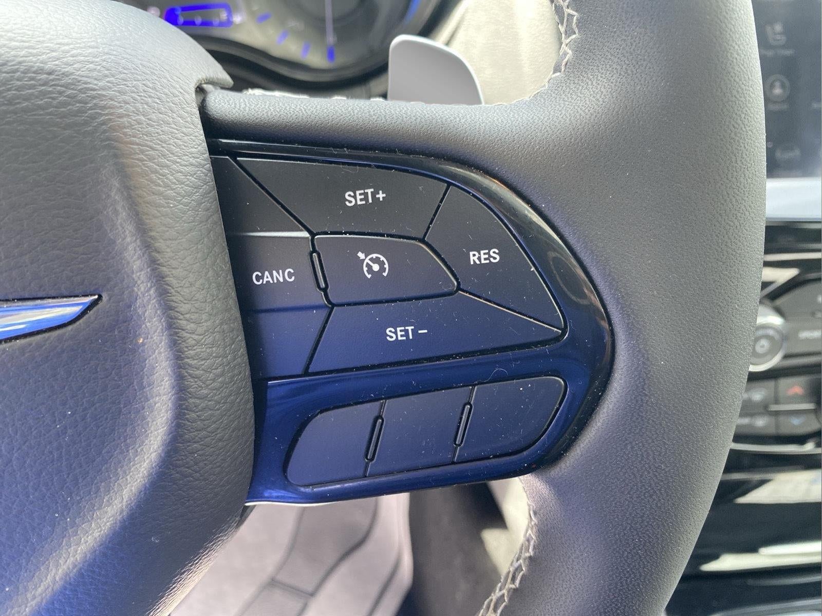 2023 Chrysler 300 300S