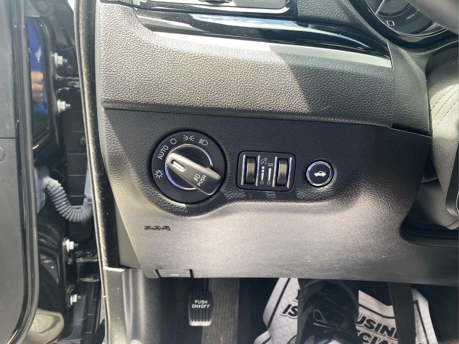 2023 Chrysler 300 300S