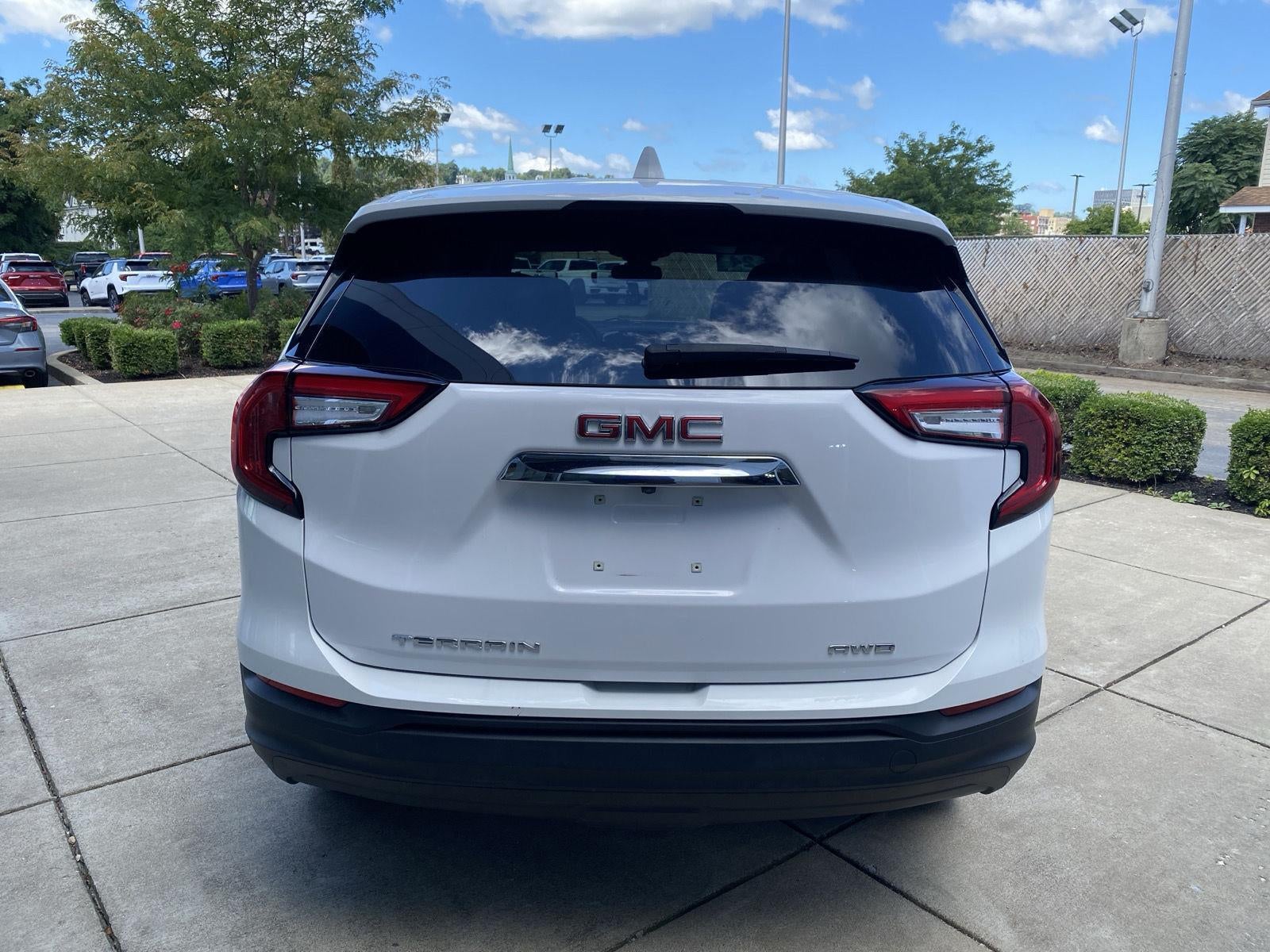 2024 GMC Terrain SLE