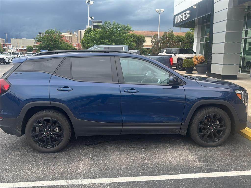 2022 GMC Terrain SLE