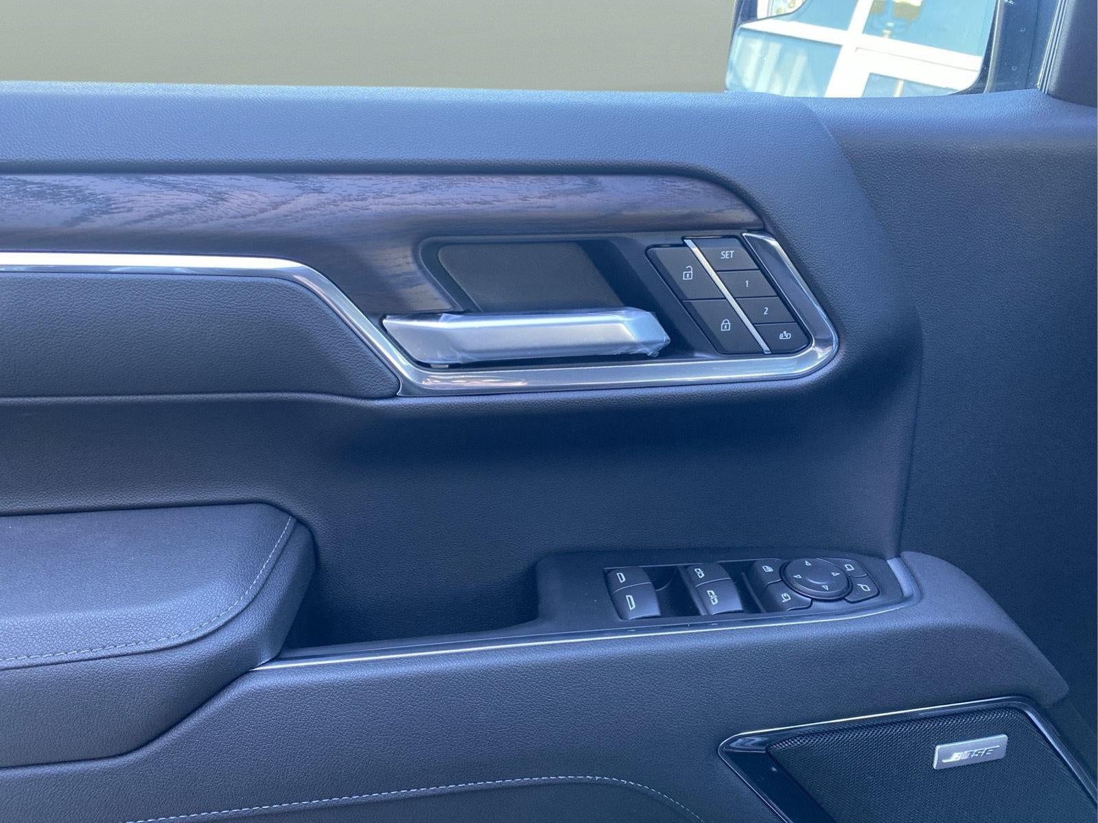 2026 GMC Sierra 1500 SLT - Photo 22