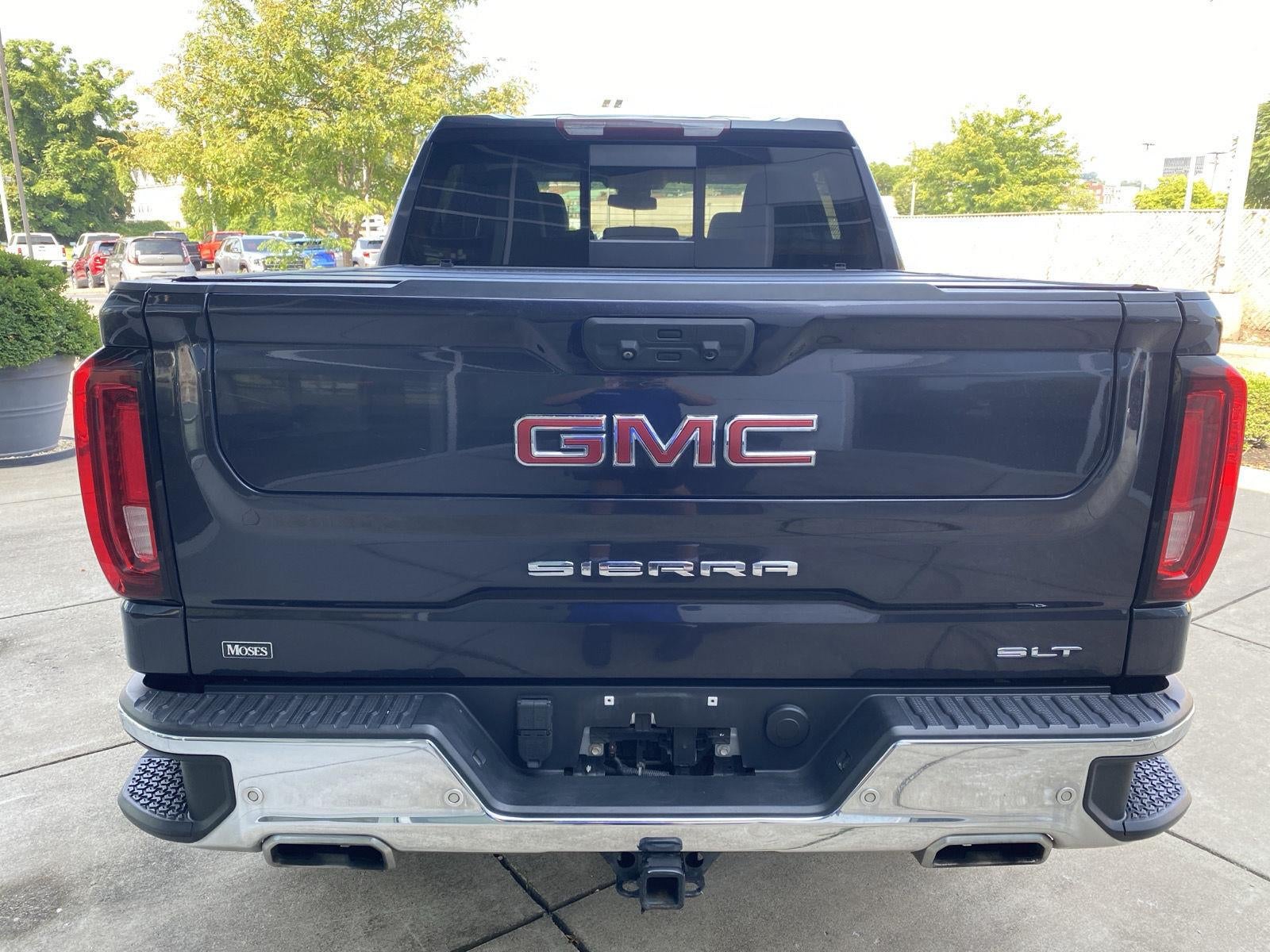 2022 GMC Sierra 1500 SLT