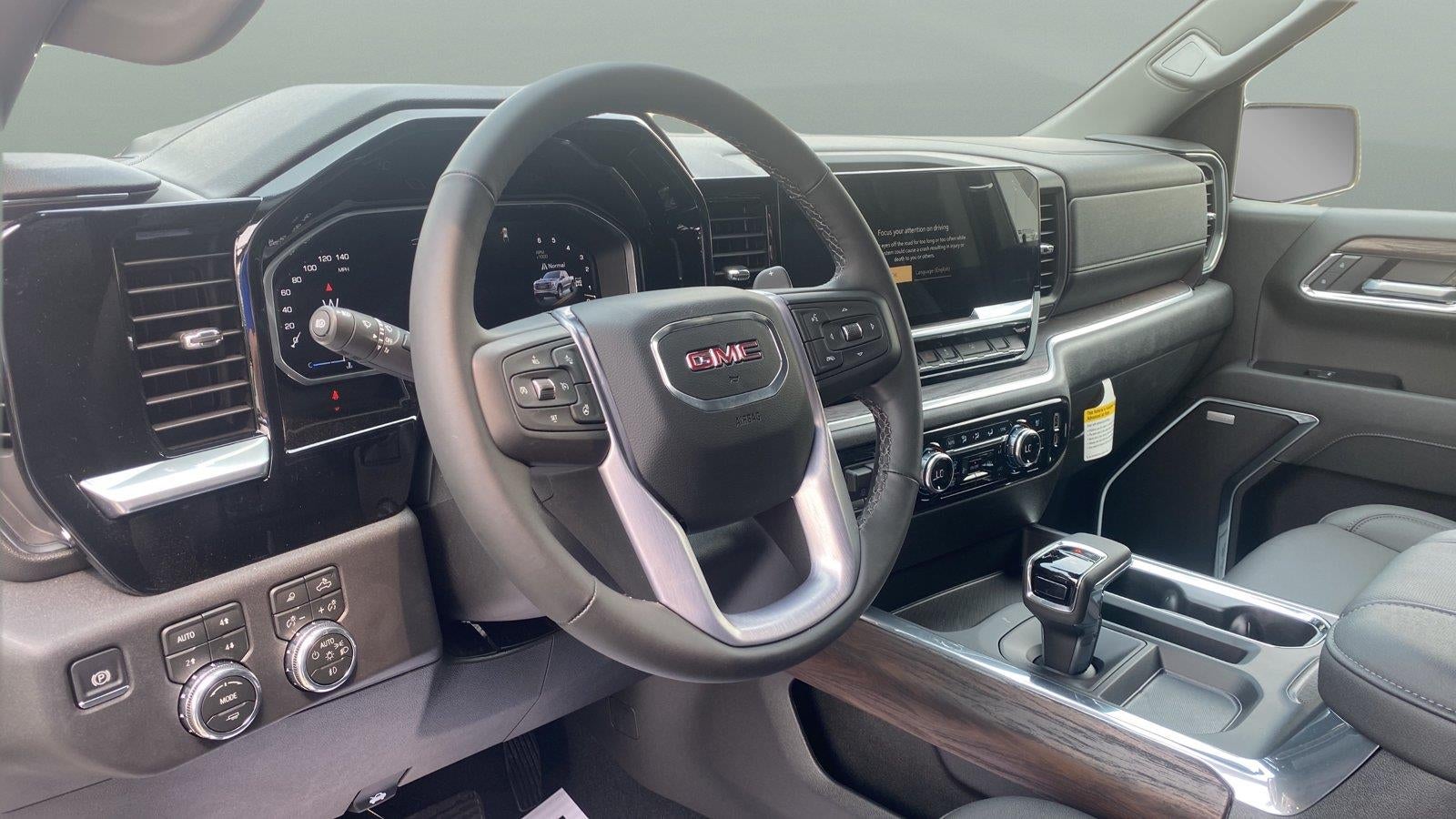 2026 GMC Sierra 1500 SLT - Photo 17