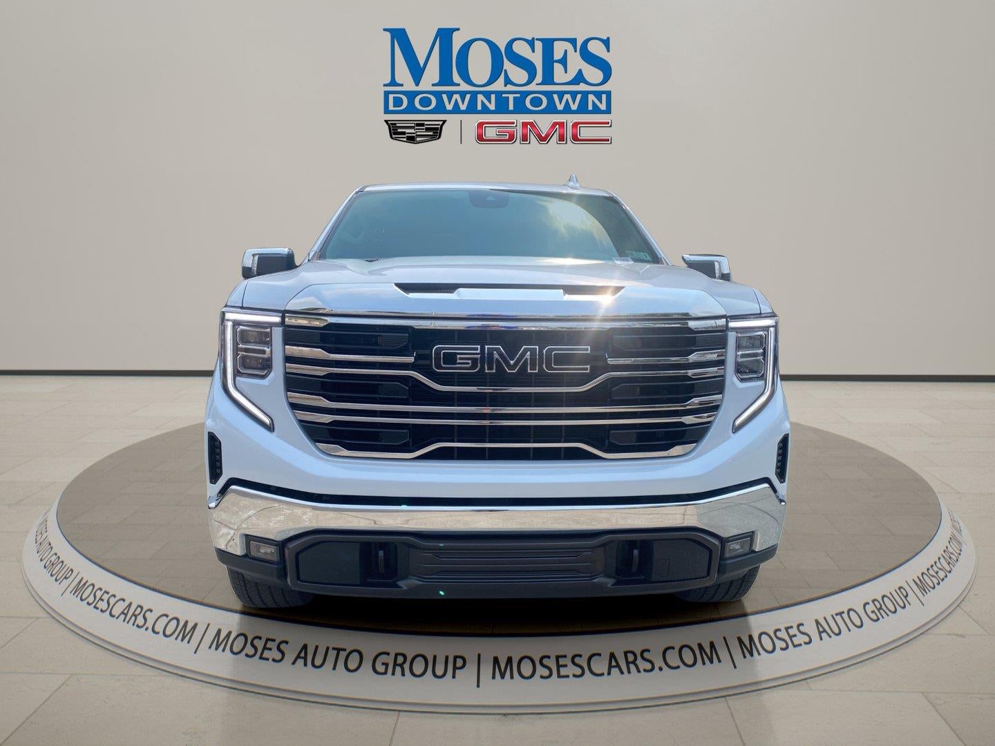 2026 GMC Sierra 1500 SLT - Photo 2