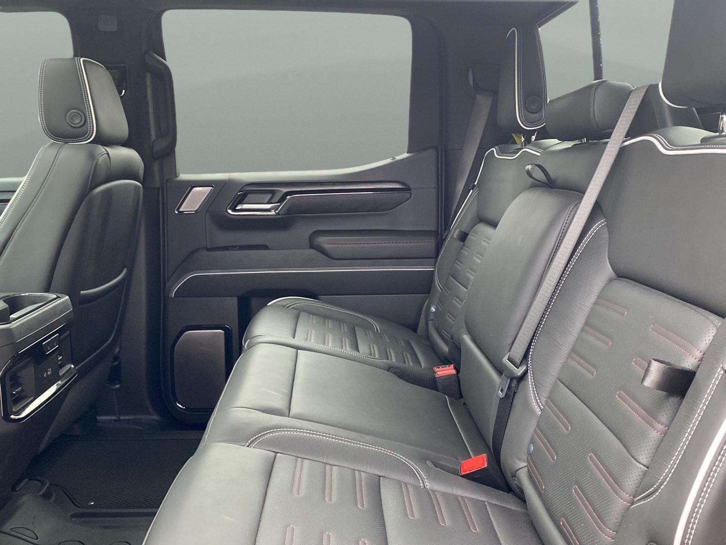 2025 GMC Sierra 1500 AT4X