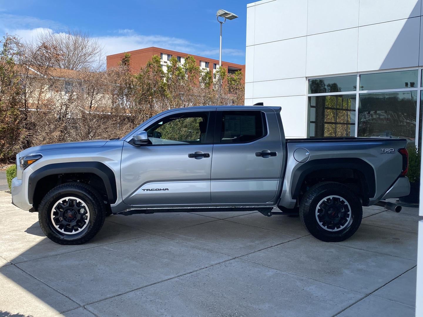 2025 Toyota Tacoma 4WD SR