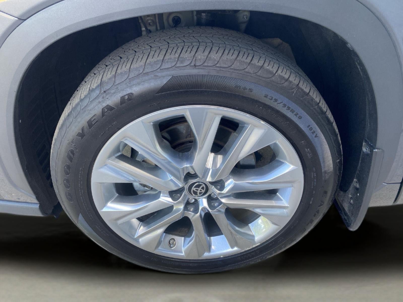 2022 Toyota Highlander Hybrid Limited