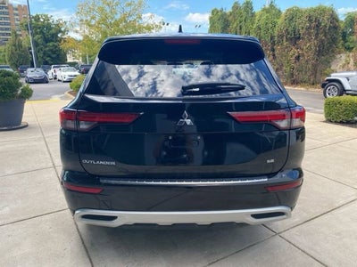 2022 Mitsubishi Outlander SE