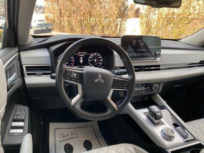 2023 Mitsubishi Outlander SEL