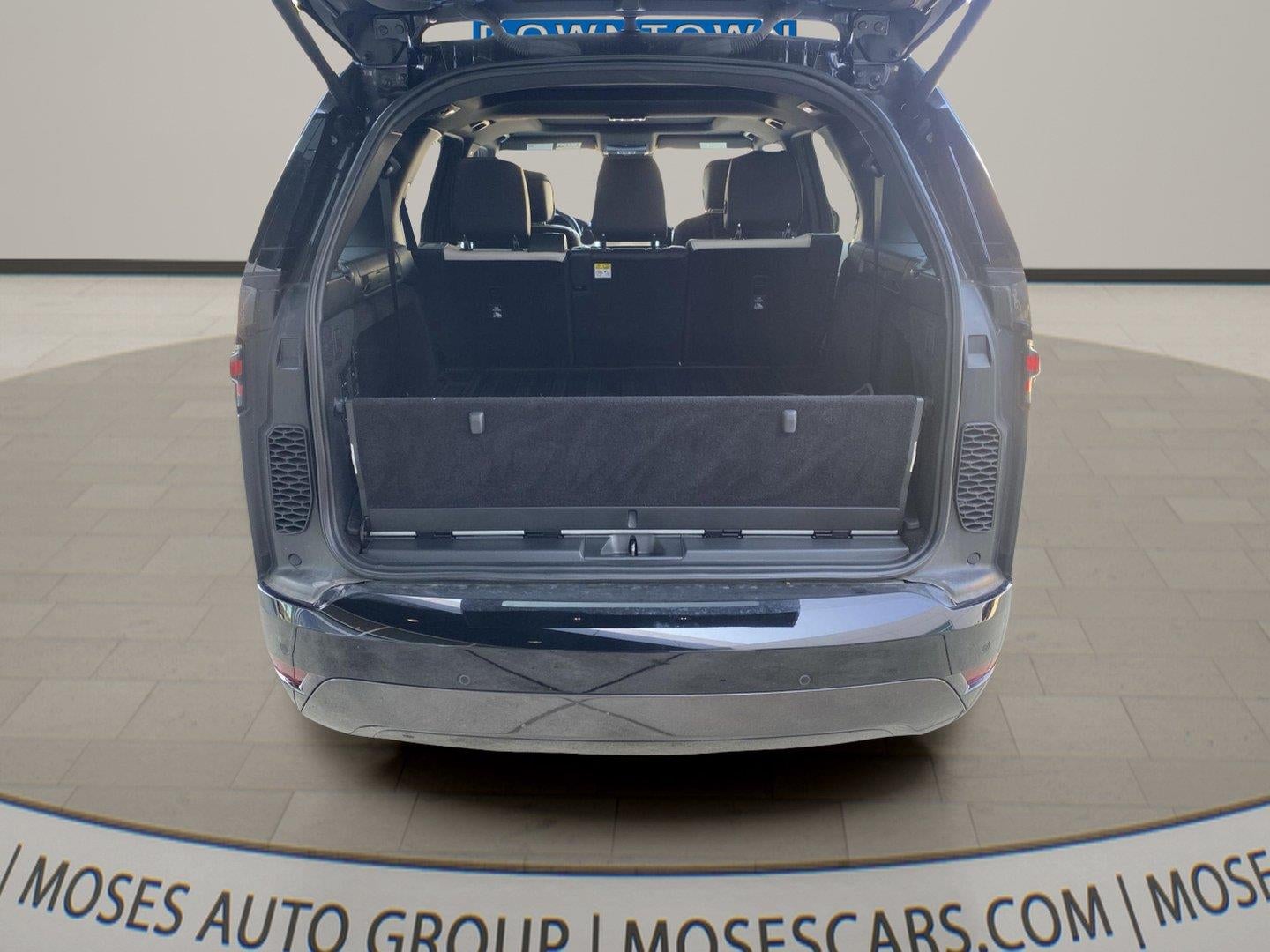2023 Land Rover Discovery P360 S R-Dynamic